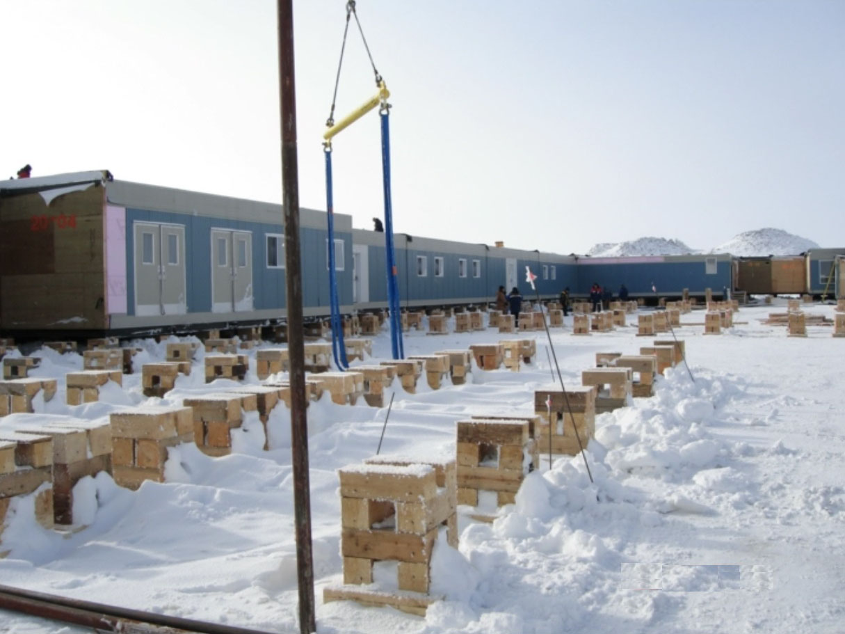 arctic camp_0